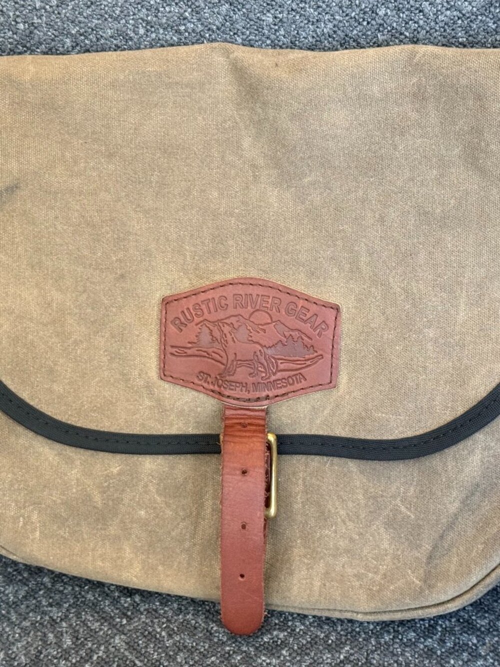 MADE IN USA Rustic River Gear Shell Bag / Possibles Bag / Crossbody Waxed Canvas